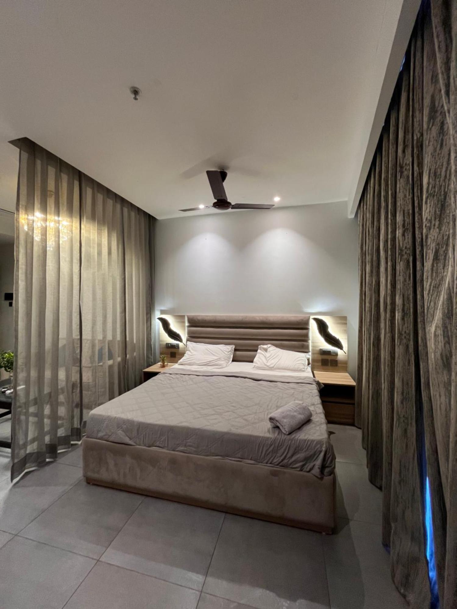 Apartment Supernova Noida *